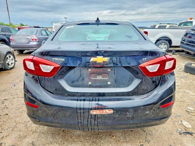 Продажа на аукционе авто 2018 Chevrolet Cruze, vin: 1G1BE5SM6J7162367, номер лота: 57816066