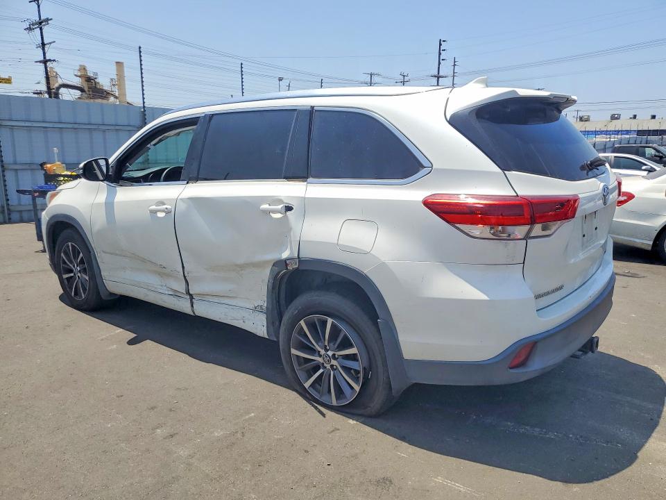 Продажа на аукционе авто 2017 Toyota Highlander, vin: 5TDJZRFH5HS514222, номер лота: 55648956