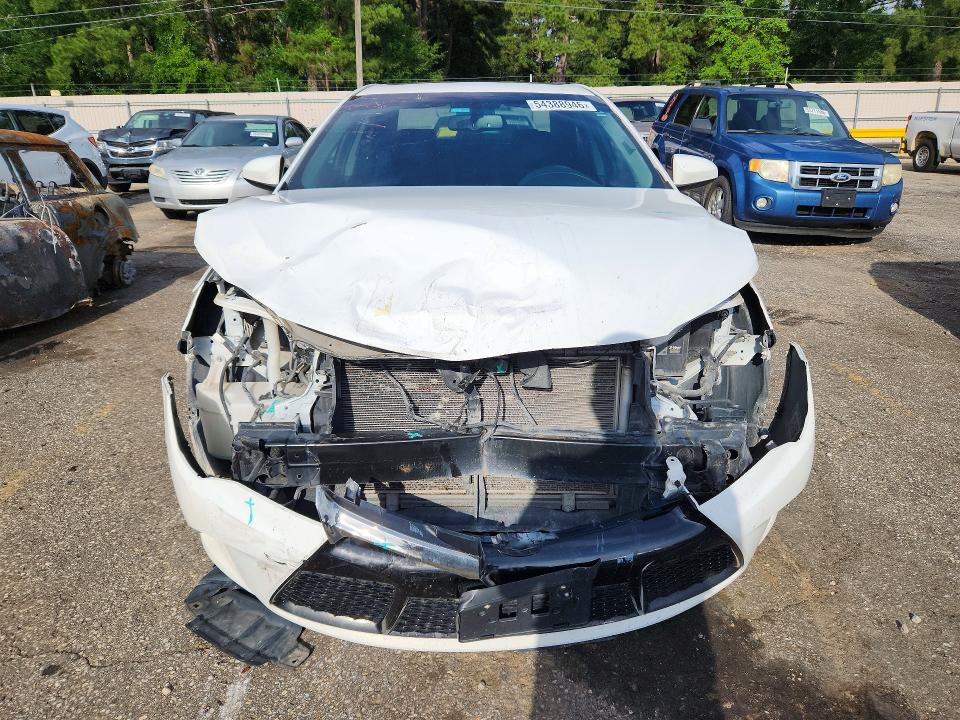 54388946 :رقم المزاد ، 4T1BK1FK3HU577199 vin ، 2017 Toyota Camry مزاد بيع