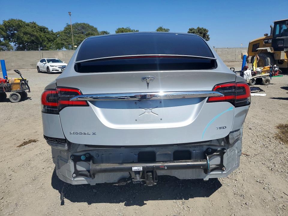 Продаж на аукціоні авто 2017 Tesla Model X, vin: 5YJXCDE22HF072547, номер лоту: 57360196
