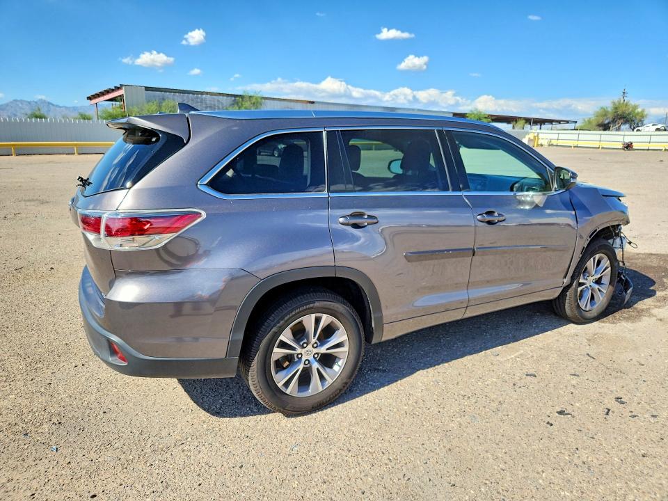 2015 Toyota Highlander მანქანა იყიდება აუქციონზე, vin: 5TDKKRFHXFS112332, აუქციონის ნომერი: 57551526