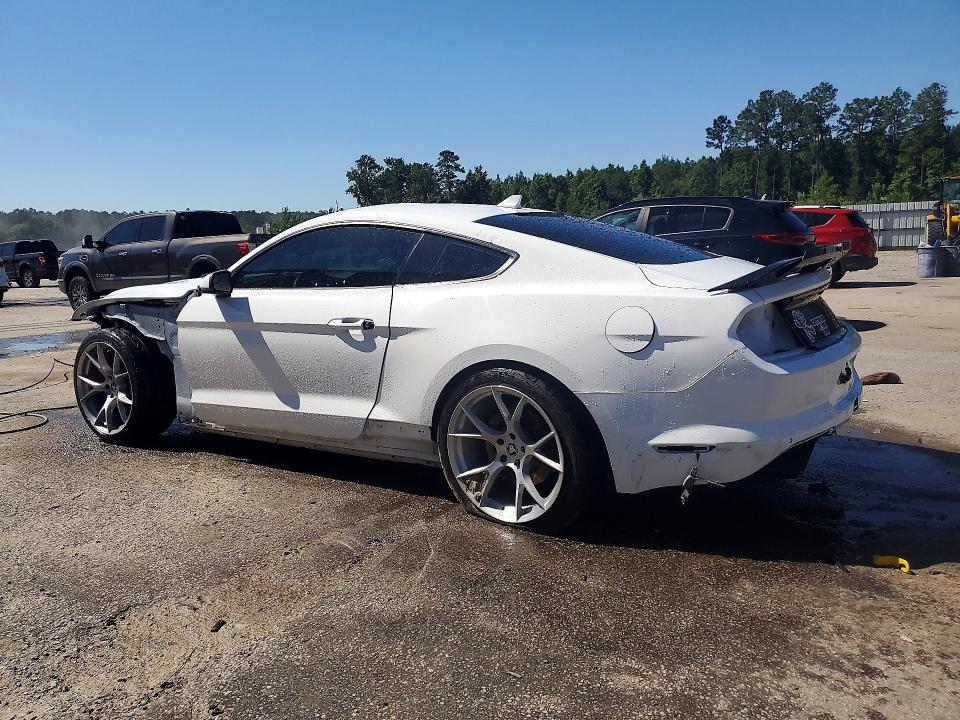 55976596 :رقم المزاد ، 1FA6P8CF1L5170675 vin ، 2020 Ford Mustang مزاد بيع