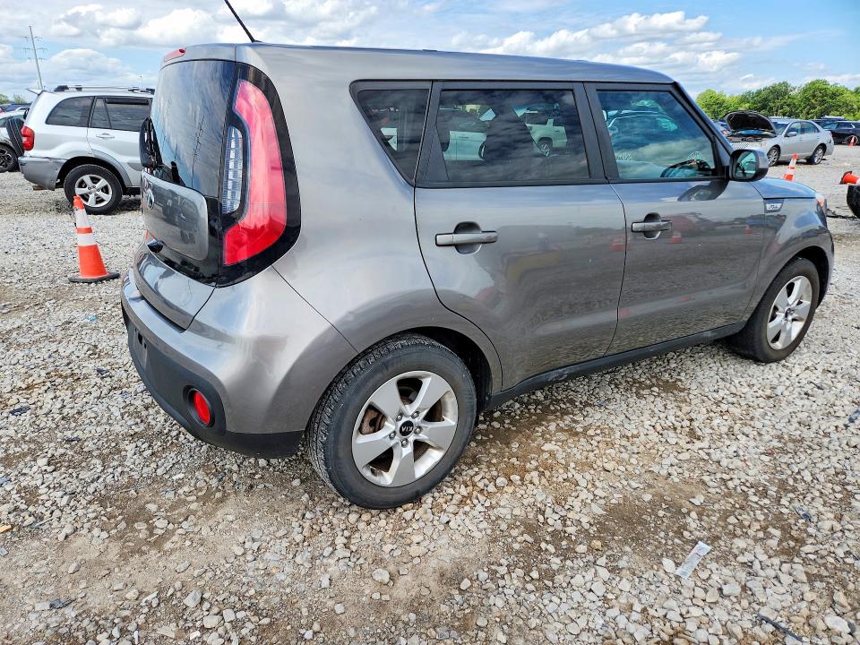 Продаж на аукціоні авто 2017 Kia Soul, vin: KNDJN2A26H7481618, номер лоту: 57883226