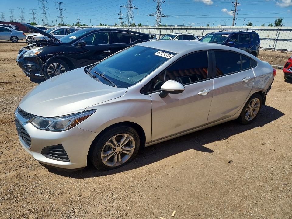 57385316 :رقم المزاد ، 1G1BC5SM6K7152042 vin ، 2019 Chevrolet Cruze مزاد بيع