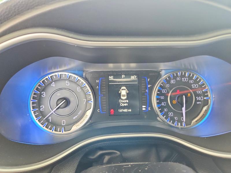 2015 Chrysler 200 მანქანა იყიდება აუქციონზე, vin: 1C3CCCAB3FN580303, აუქციონის ნომერი: 57137406