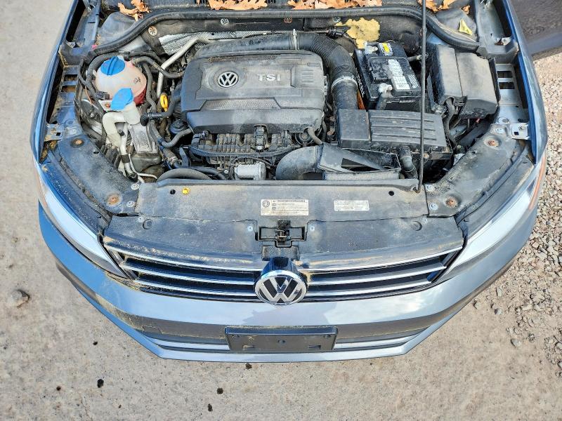 57624426 :رقم المزاد ، 3VWD17AJ0HM388710 vin ، 2017 Volkswagen Jetta مزاد بيع