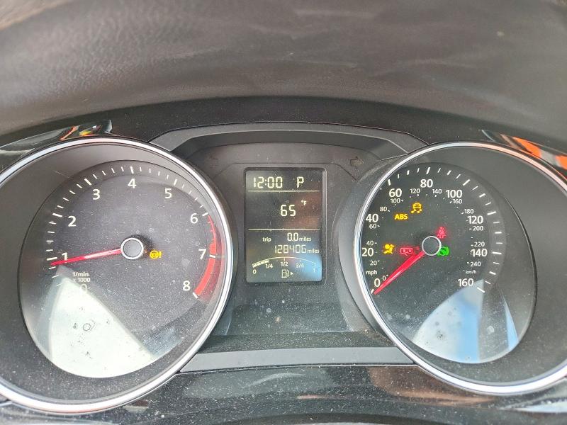57624426 :رقم المزاد ، 3VWD17AJ0HM388710 vin ، 2017 Volkswagen Jetta مزاد بيع