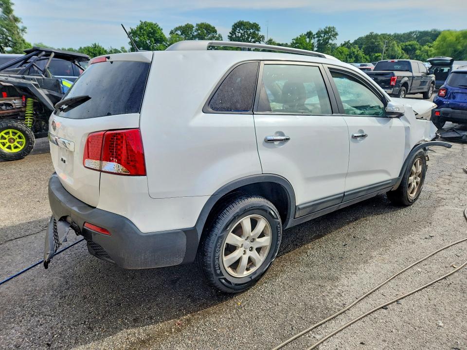 2013 Kia Sorento მანქანა იყიდება აუქციონზე, vin: 5XYKT3A68DG337195, აუქციონის ნომერი: 55797156