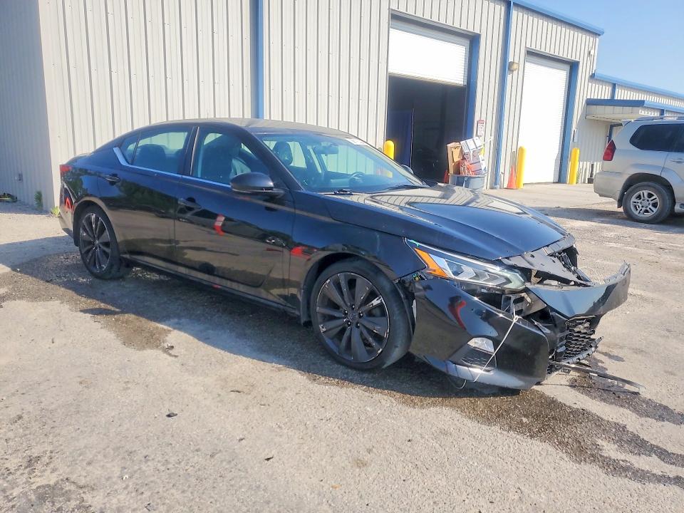 56775366 :رقم المزاد ، 1N4BL4CVXKC222325 vin ، 2019 Nissan Altima مزاد بيع