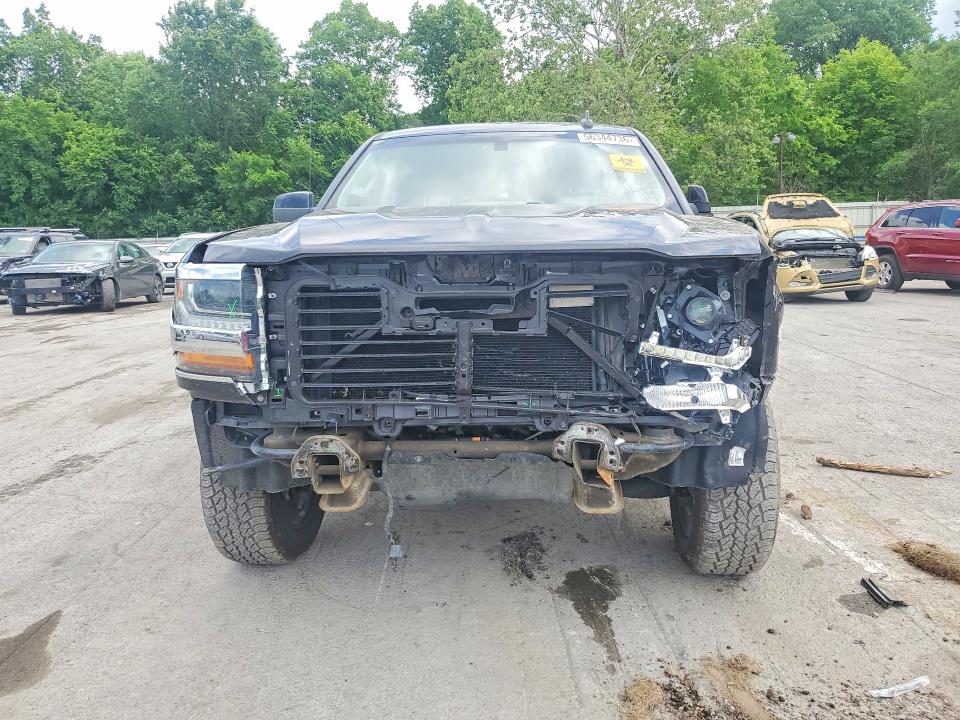 56344736 :رقم المزاد ، 3GCPCREC4JG574191 vin ، 2018 Chevrolet Silverado مزاد بيع