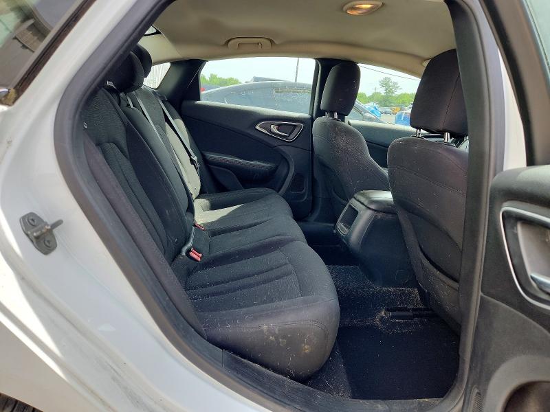 Продаж на аукціоні авто 2015 Chrysler 200, vin: 1C3CCCAB4FN577653, номер лоту: 58051266