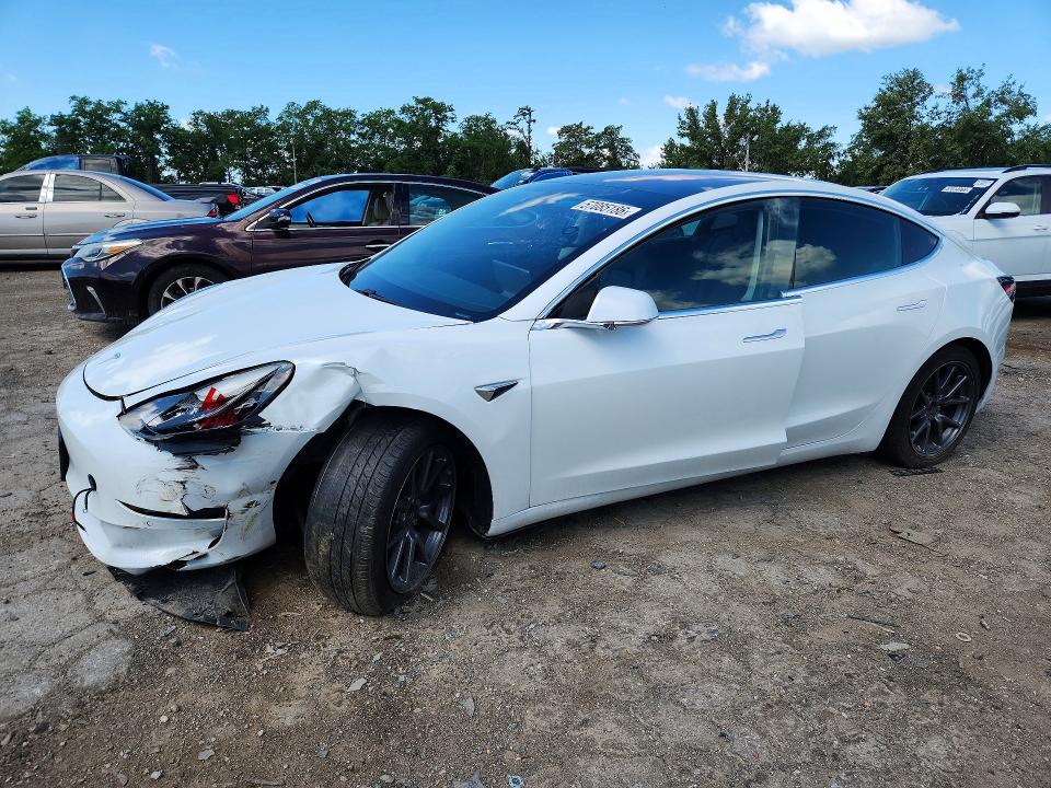 Auction sale of the 2018 Tesla 3, vin: 5YJ3E1EA7JF162183, lot number: 57085186