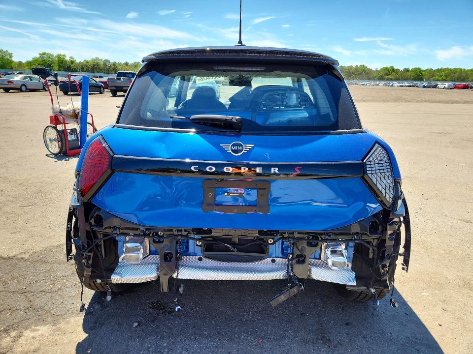 Aukcja sprzedaży 2025 Mini Cooper, vin: WMW23GD01S2W68400, numer aukcji: 56324426