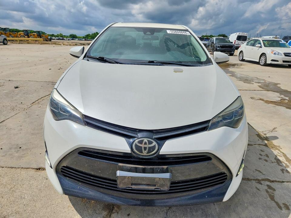 2017 Toyota Corolla მანქანა იყიდება აუქციონზე, vin: 5YFBURHE5HP581577, აუქციონის ნომერი: 55860846