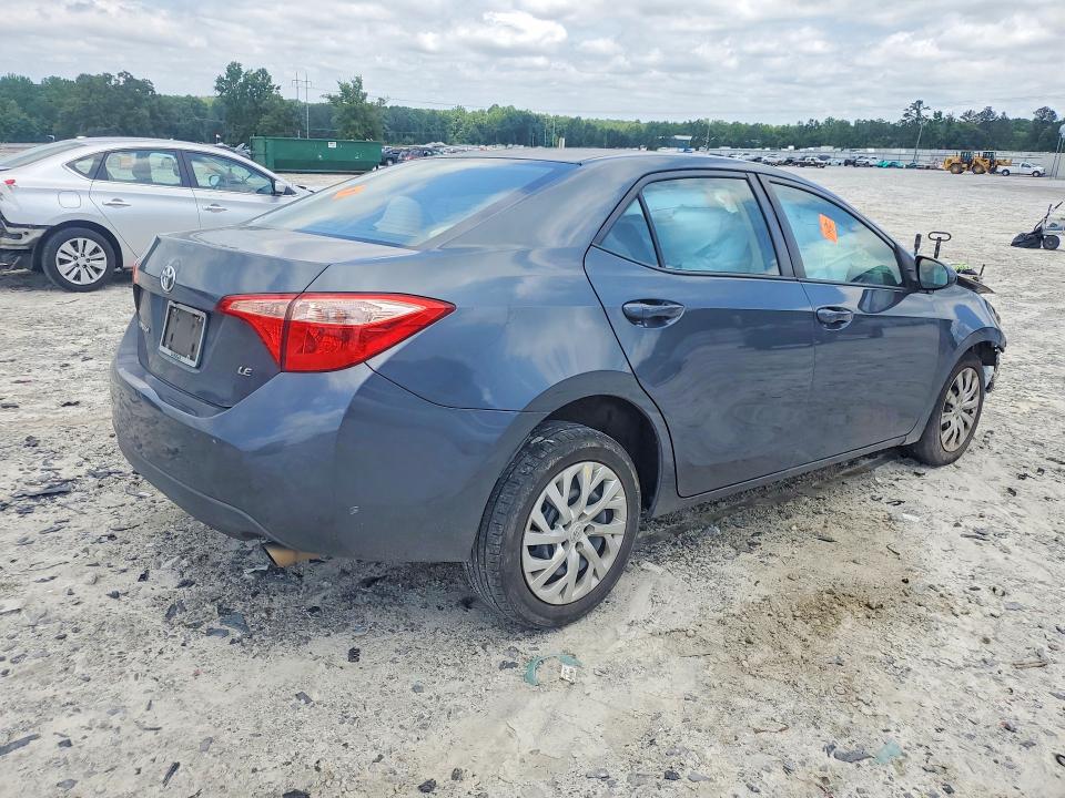 2017 Toyota Corolla მანქანა იყიდება აუქციონზე, vin: 5YFBURHE1HP685869, აუქციონის ნომერი: 55513676