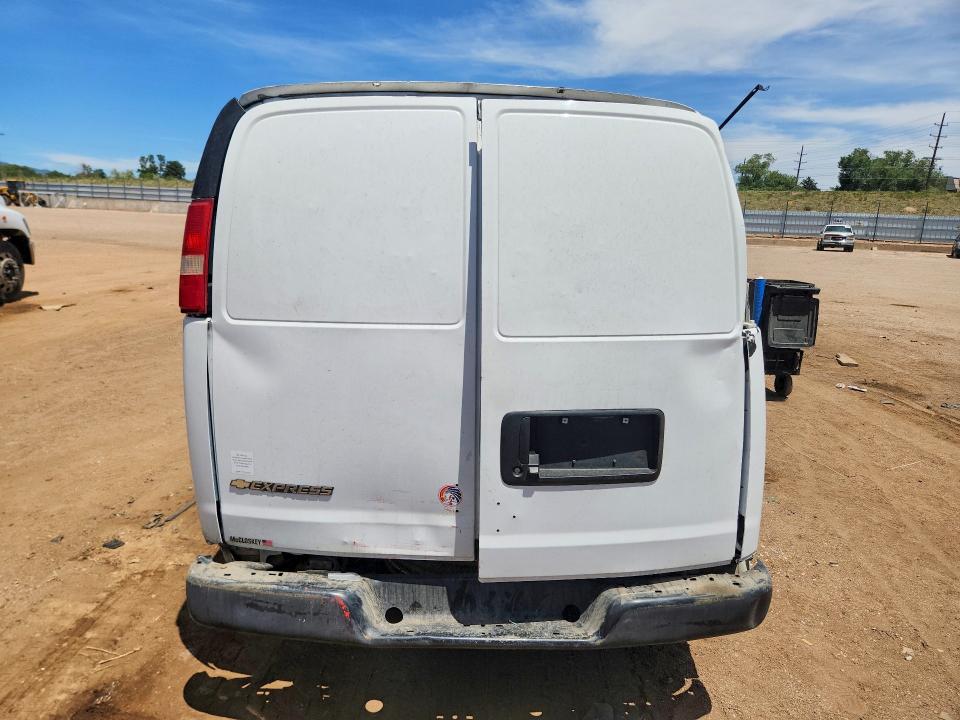 57528326 :رقم المزاد ، 1GCWGAFF5H1347417 vin ، 2017 Chevrolet Express G2500 مزاد بيع