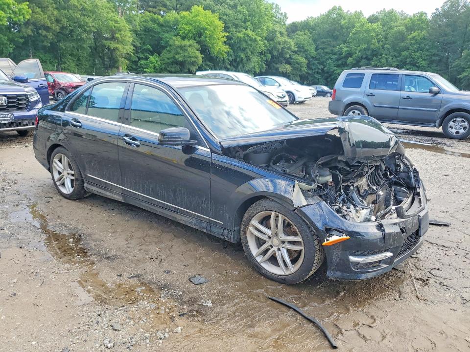 2014 Mercedes-benz C მანქანა იყიდება აუქციონზე, vin: WDDGF8AB1EG208078, აუქციონის ნომერი: 55732266