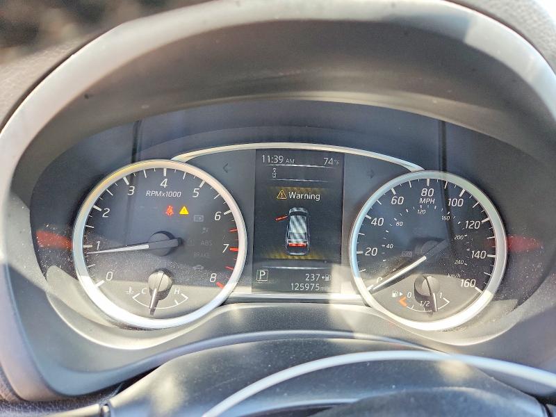 55922646 :رقم المزاد ، 3N1AB7AP5JY247382 vin ، 2018 Nissan Sentra مزاد بيع