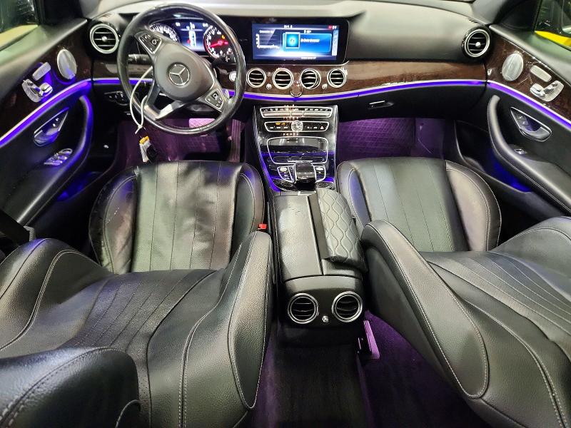 56952696 :رقم المزاد ، WDDZF4KB9HA030976 vin ، 2017 Mercedes-benz E مزاد بيع