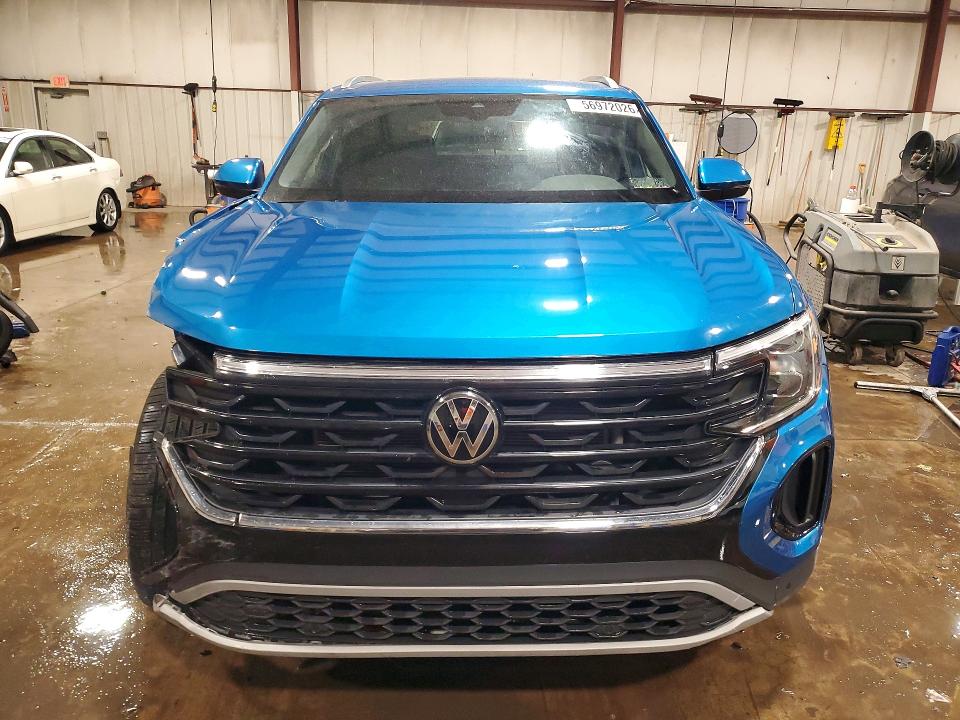 56972026 :رقم المزاد ، 1V2KE2CA1SC215316 vin ، 2025 Volkswagen Atlas Cross Sport مزاد بيع