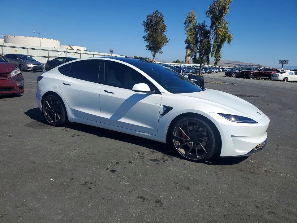 56098966 :رقم المزاد ، 5YJ3E1ET1RF827771 vin ، 2024 Tesla Model 3 مزاد بيع