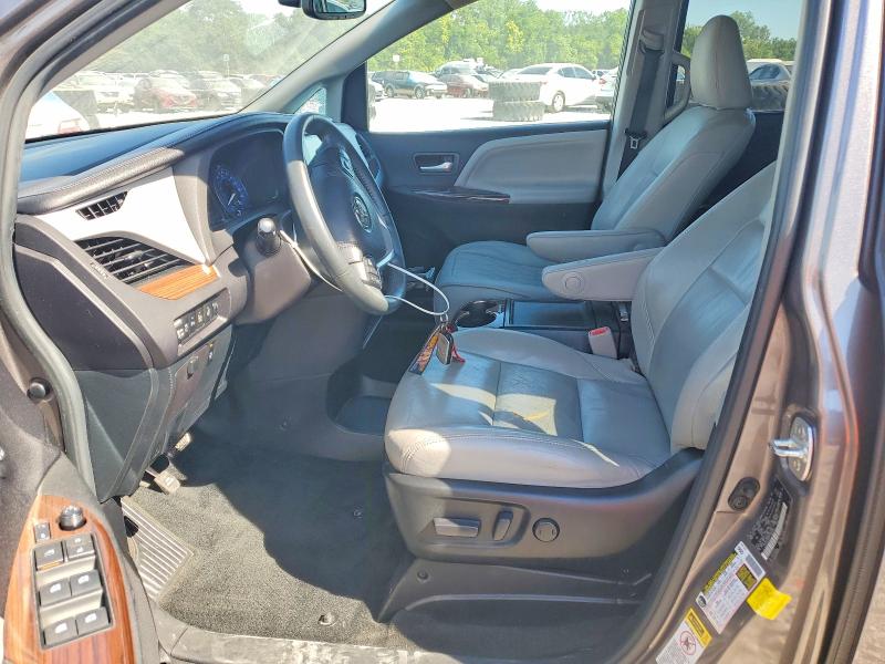 2015 Toyota Sienna მანქანა იყიდება აუქციონზე, vin: 5TDYK3DC5FS666084, აუქციონის ნომერი: 56047506