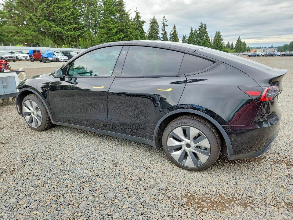 Auction sale of the 2022 Tesla Model  Y, vin: 7SAYGDEE7NF393839, lot number: 56511956