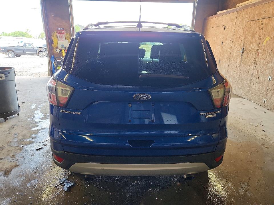 Продажа на аукционе авто 2017 Ford Escape, vin: 1FMCU9JD1HUA97961, номер лота: 58240356
