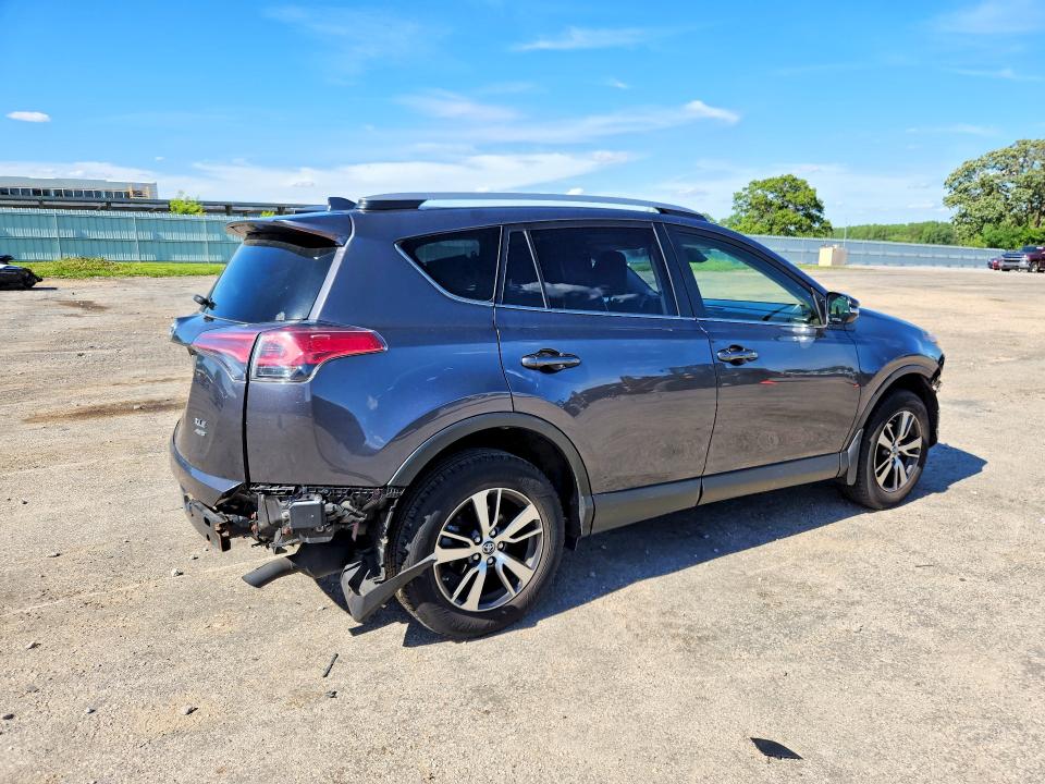 Продаж на аукціоні авто 2018 Toyota Rav4, vin: JTMRFREV1JJ192099, номер лоту: 57529266