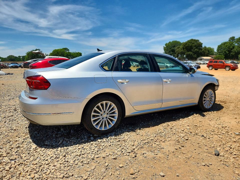 2016 Volkswagen Passat მანქანა იყიდება აუქციონზე, vin: 1VWBS7A33GC024528, აუქციონის ნომერი: 56065016