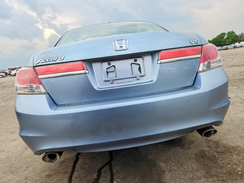 58235736 :رقم المزاد ، 1HGCP3F83BA013928 vin ، 2011 Honda Accord مزاد بيع