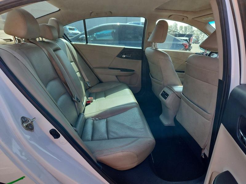 55426276 :رقم المزاد ، 1HGCR2F8XFA244237 vin ، 2015 Hond Accord مزاد بيع