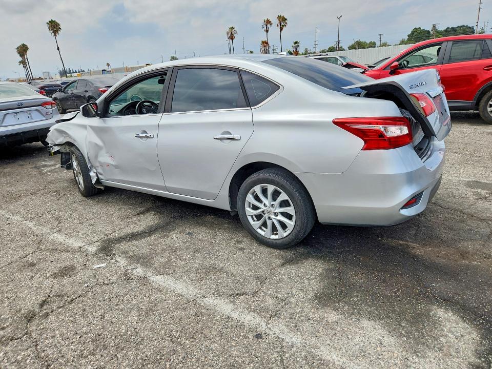 59294506 :رقم المزاد ، 3N1AB7AP9KL620261 vin ، 2019 Nissan Sentra مزاد بيع