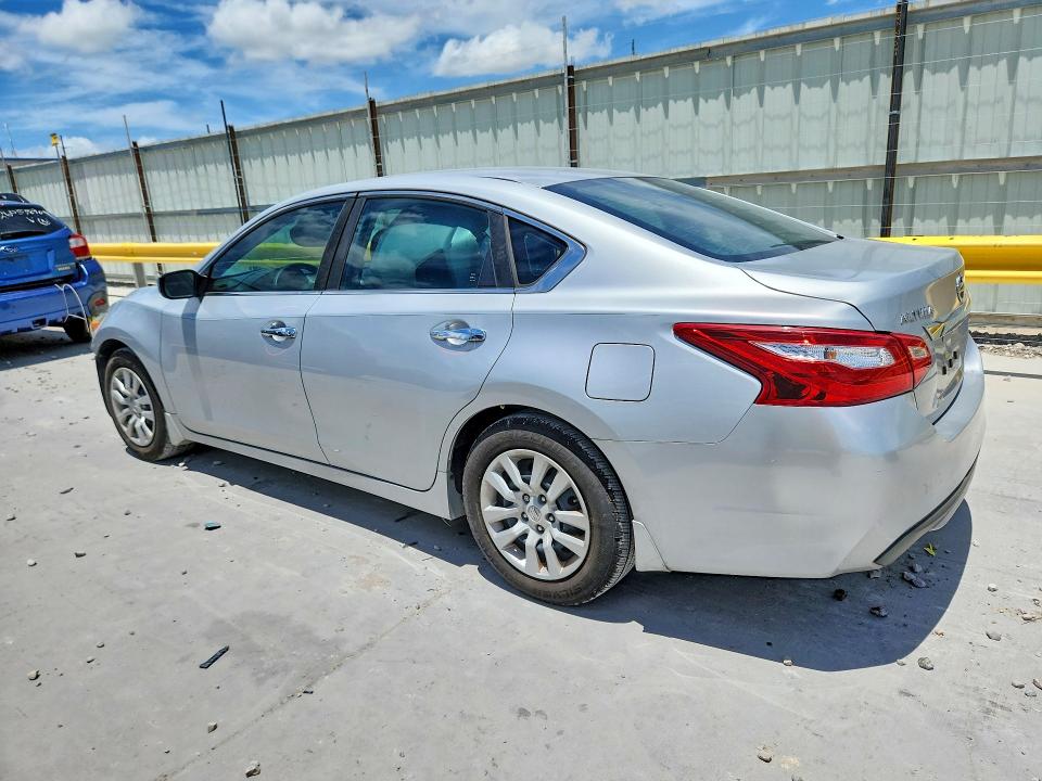 2017 Nissan Altima მანქანა იყიდება აუქციონზე, vin: 1N4AL3AP2HN326797, აუქციონის ნომერი: 57254836