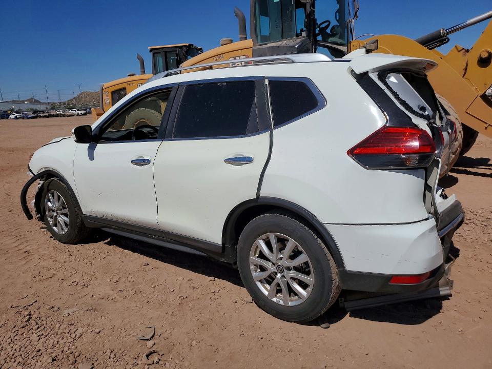 56175936 :رقم المزاد ، KNMAT2MT8HP511373 vin ، 2017 Nissan Rogue مزاد بيع