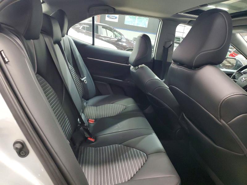 57863066 :رقم المزاد ، 4T1T11BK4MU023242 vin ، 2021 Toyota Camry مزاد بيع