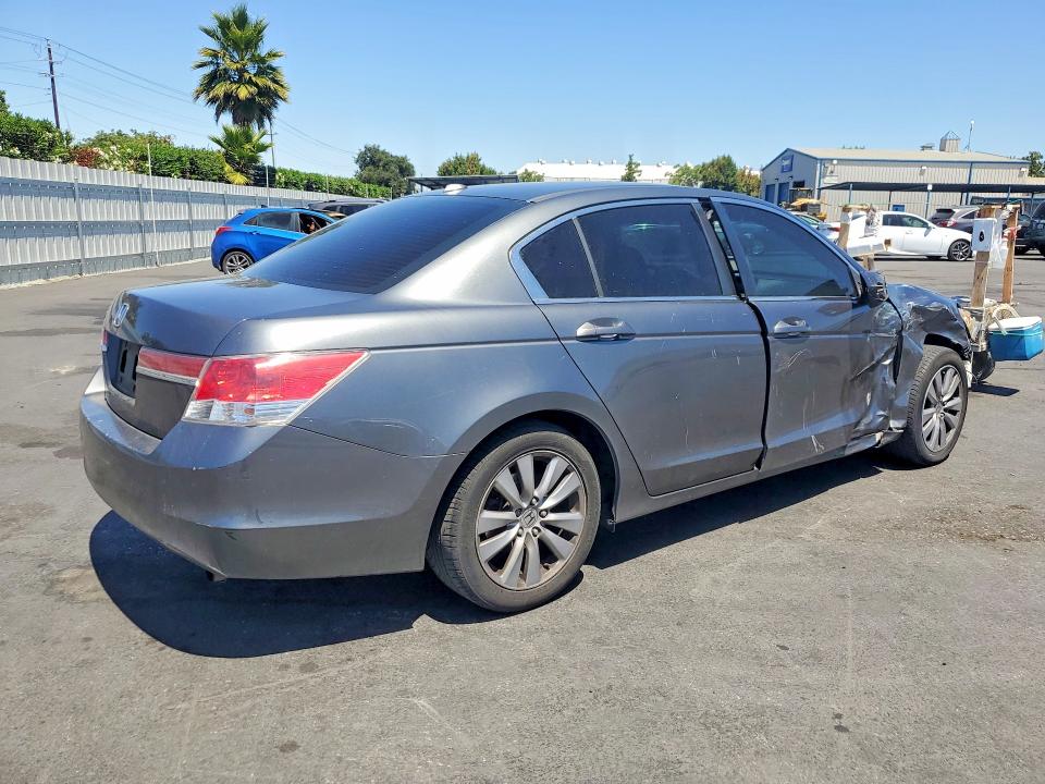 58515236 :رقم المزاد ، 1HGCP2F85CA076220 vin ، 2012 Honda Accord مزاد بيع