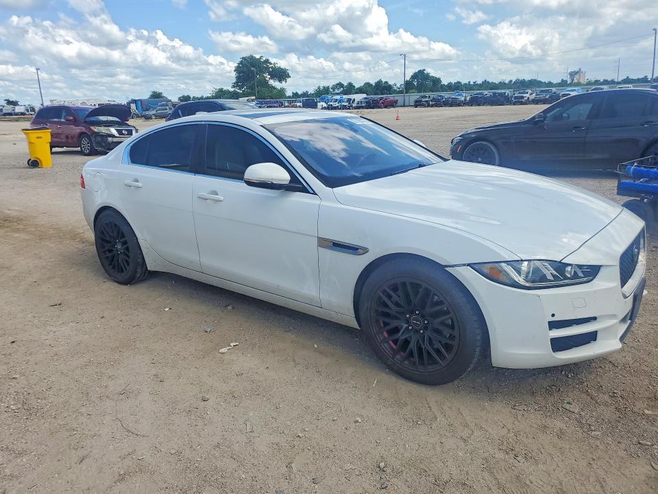 Продаж на аукціоні авто 2017 Jaguar Xe, vin: SAJAE4BG0HA960627, номер лоту: 57160476