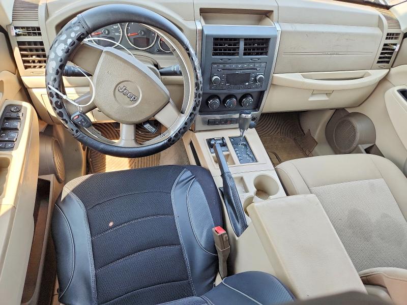 57187526 :رقم المزاد ، 1J8GN28K88W133821 vin ، 2008 Jeep Liberty مزاد بيع