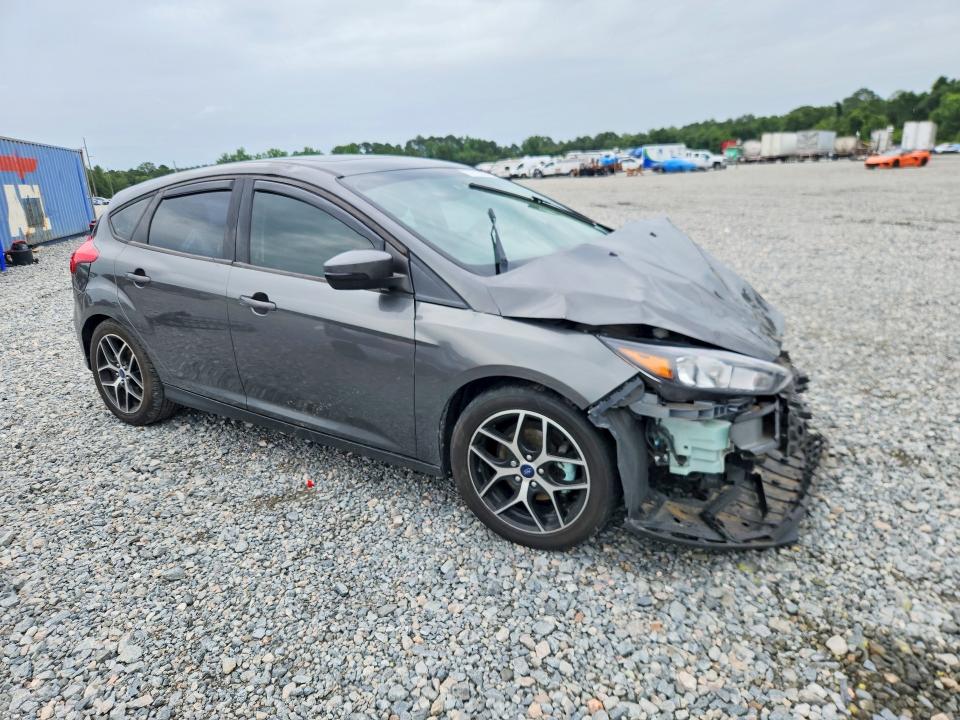 2017 Ford Focus მანქანა იყიდება აუქციონზე, vin: 1FADP3M27HL305988, აუქციონის ნომერი: 57710826