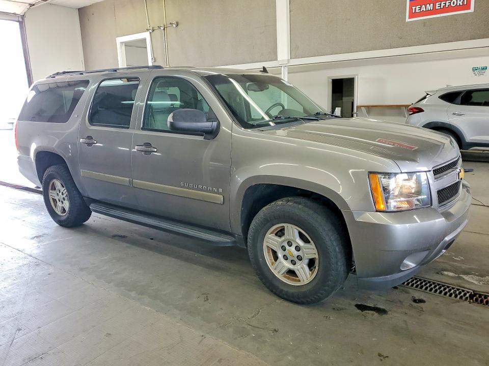 Продажа на аукционе авто 2008 Chevrolet Suburban, vin: 3GNFK16328G293412, номер лота: 57392356