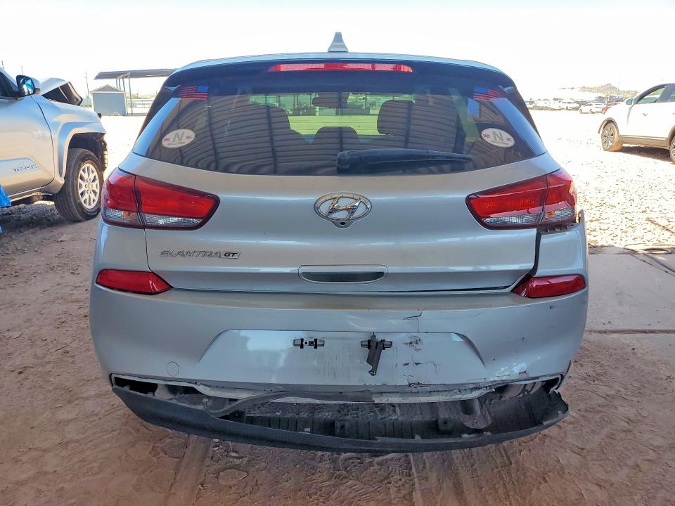 Продажа на аукционе авто 2018 Hyundai Elantra Gt, vin: KMHH35LE2JU024112, номер лота: 55806606