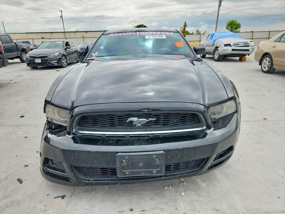 2014 Ford Mustang მანქანა იყიდება აუქციონზე, vin: 1ZVBP8AM2E5274750, აუქციონის ნომერი: 57353186