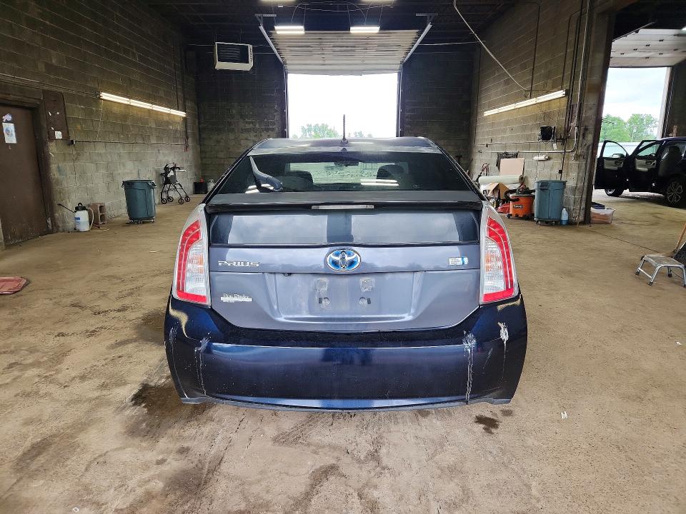58904346 :رقم المزاد ، JTDKN3DU1E1752140 vin ، 2014 Toyota Prius مزاد بيع