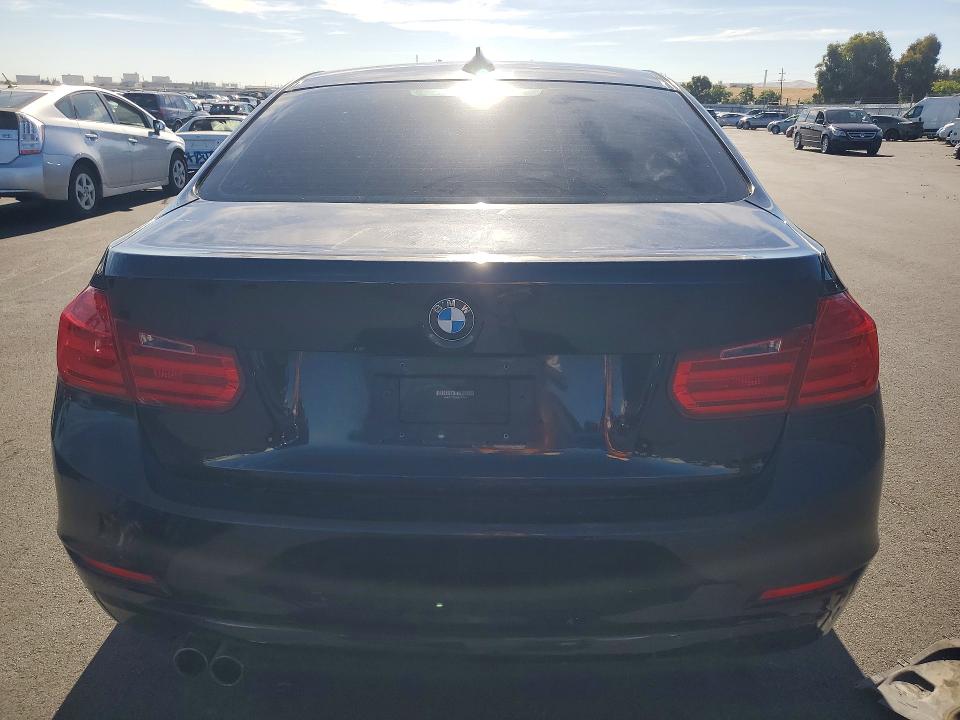 2014 Bmw 328 მანქანა იყიდება აუქციონზე, vin: WBA3C1C50EK107690, აუქციონის ნომერი: 56353646