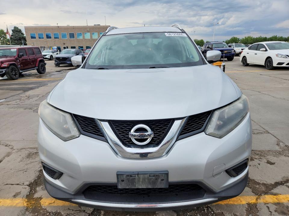 2015 Nissan Rogue მანქანა იყიდება აუქციონზე, vin: KNMAT2MV9FP555428, აუქციონის ნომერი: 56125066