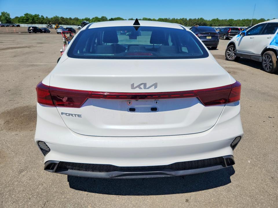 2023 Kia Forte მანქანა იყიდება აუქციონზე, vin: 3KPF24AD0PE562639, აუქციონის ნომერი: 58425446