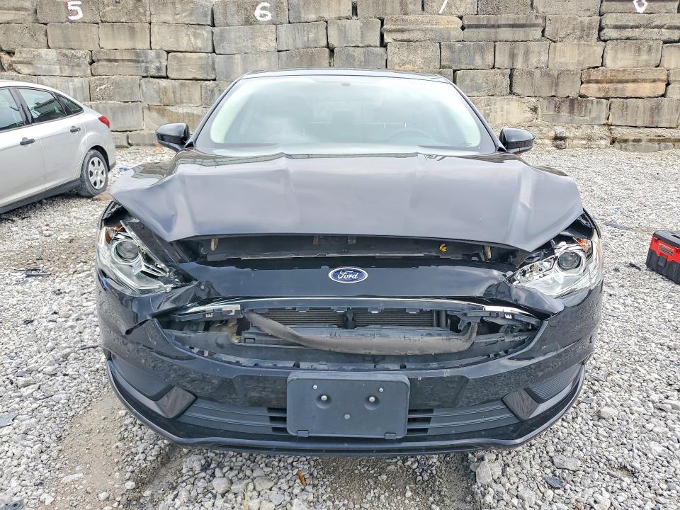 56999026 :رقم المزاد ، 3FA6P0G71HR139189 vin ، 2017 Ford Fusion مزاد بيع
