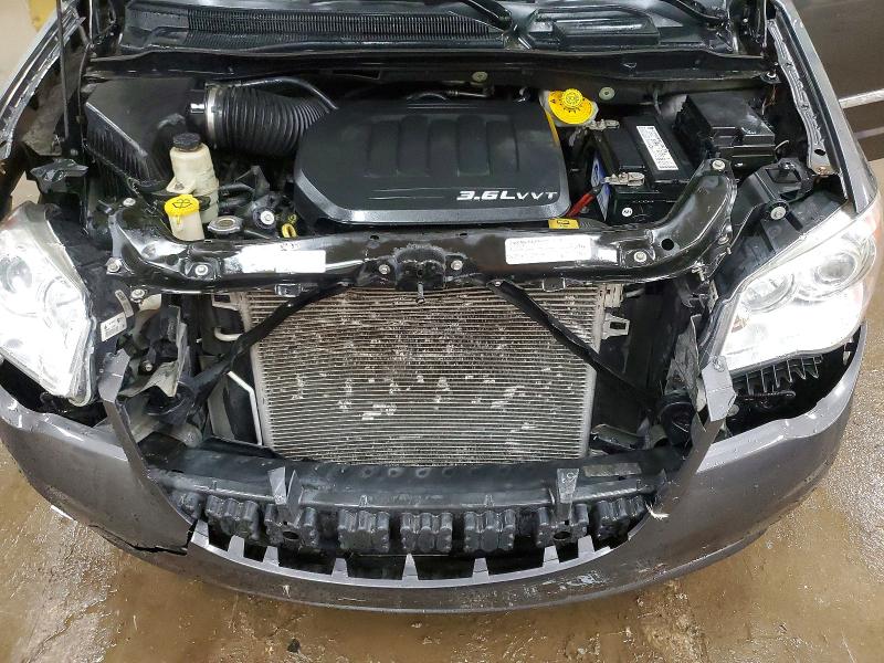 Продажа на аукционе авто 2015 Chrysler Town & Country, vin: 2C4RC1GG8FR655657, номер лота: 58627356