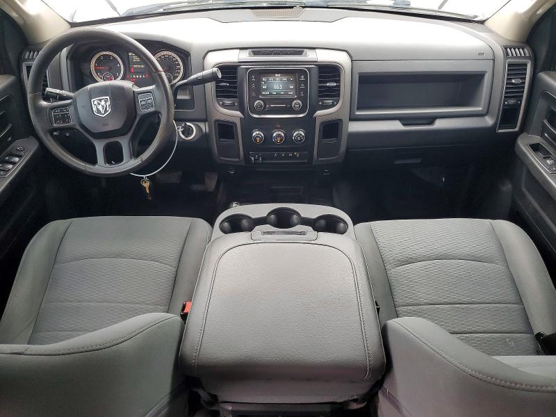 58533056 :رقم المزاد ، 3C6UR5CL0HG589947 vin ، 2017 Ram 2500 مزاد بيع